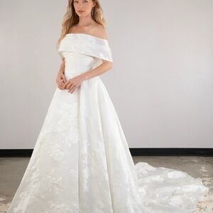 Essence of Australia Wedding Dress